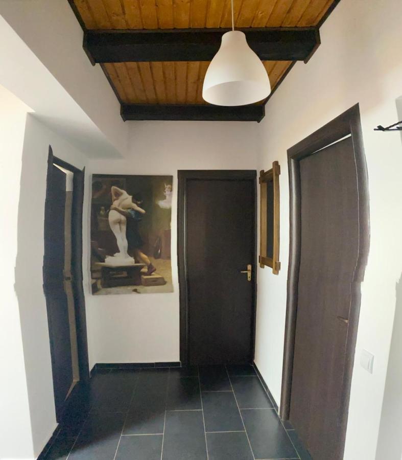 Apartament Ella Rîşnov Εξωτερικό φωτογραφία